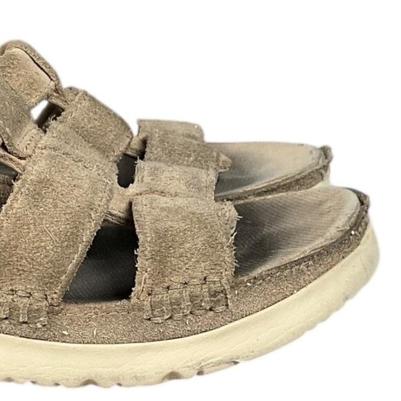 UGG Goldenstar Strap Big Kids Size 13 Light Tan Suede Multiple Strap Adjustable - Picture 3 of 10